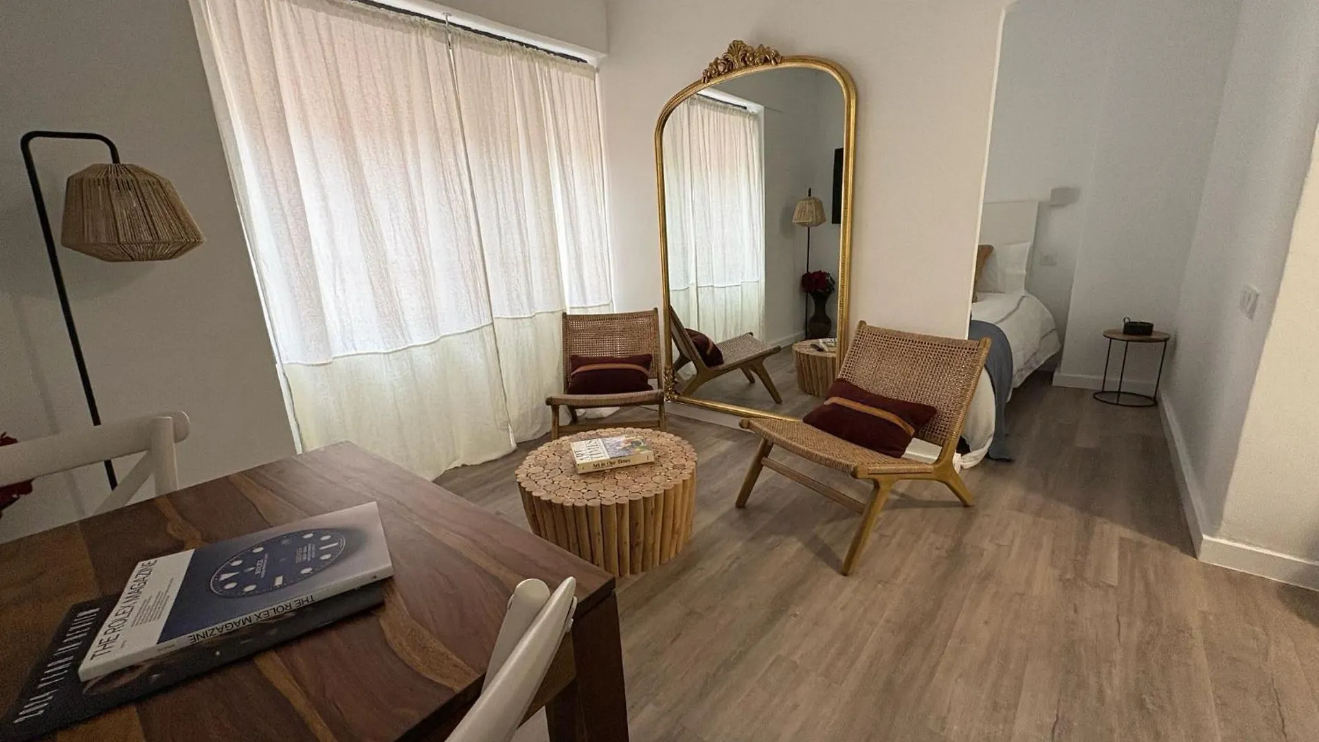 Apartahotel Sevilla Salado